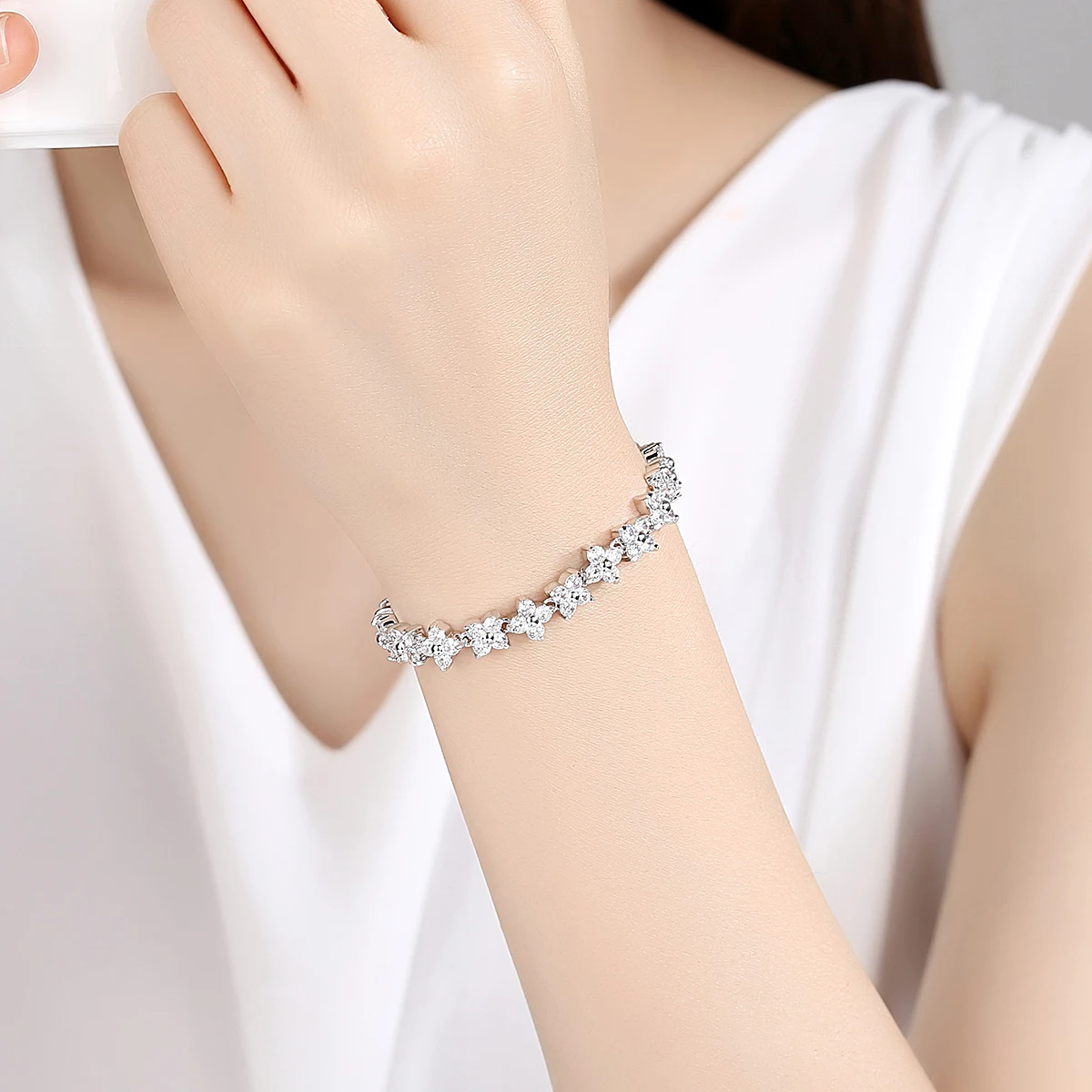 Модный браслет LUOTEEMI с кубическим цирконием класса ААА ювелирные изделия