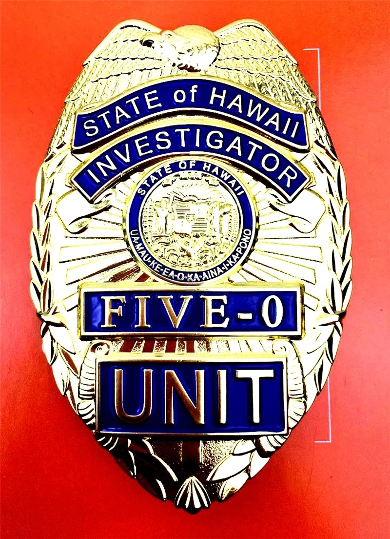 

New US Hawaii Five-0 Badge Hawaii 5 o Badge & Chain Belt Leather Badge Holder Gift Replica Movie Prop Pin Badge Halloween Cos