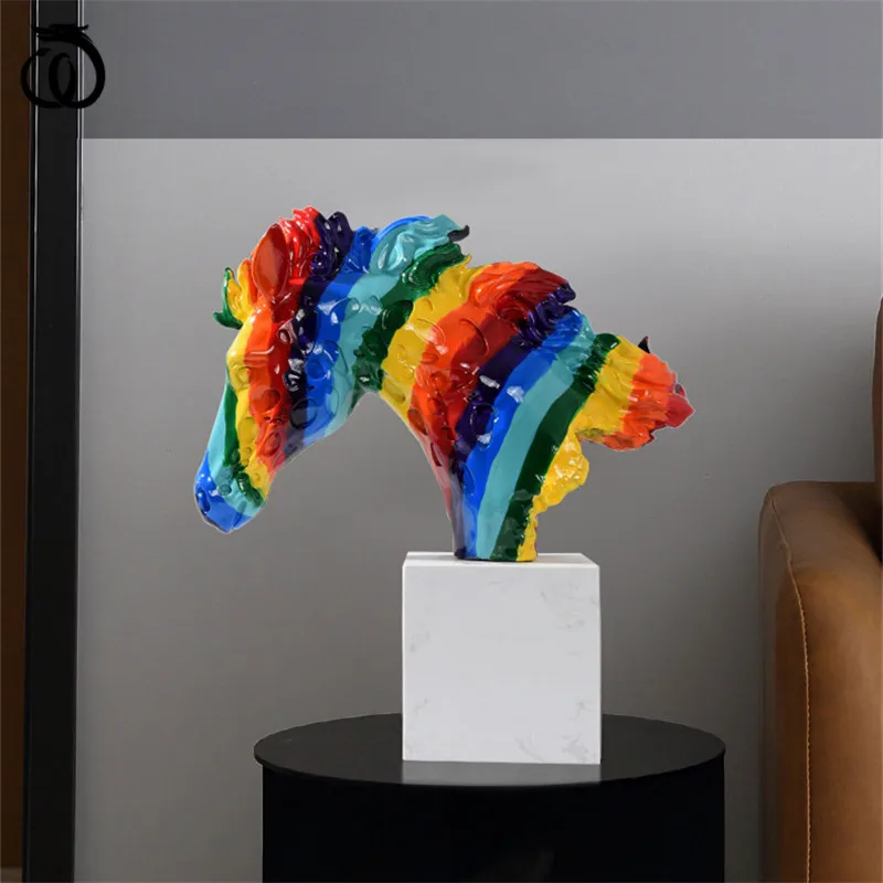 

WU CHEN LONG Nordic Rainbow Horse Head Art Sculpture Ideas Double Sided Animal Figurines FRP Craft Modern Home Decoration R6646
