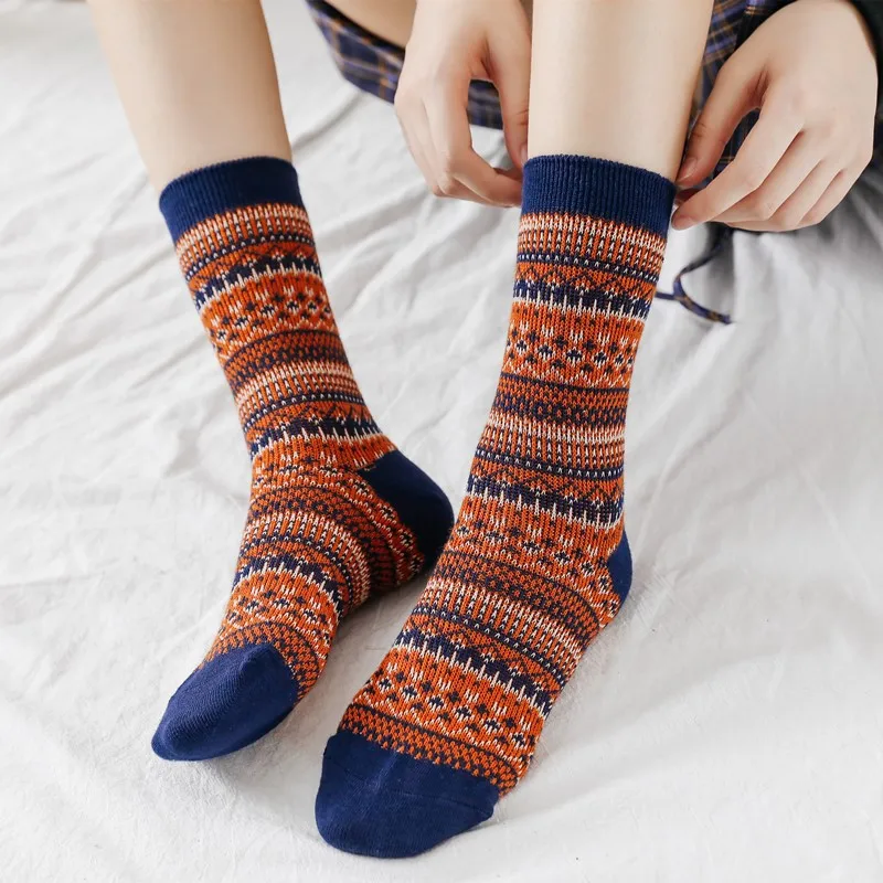 Women Socks 2022 New Autumn Winter New Fashion Cotton Crew Lady's Socks High Quality Casual Trendy Breathable Middle Tube Female