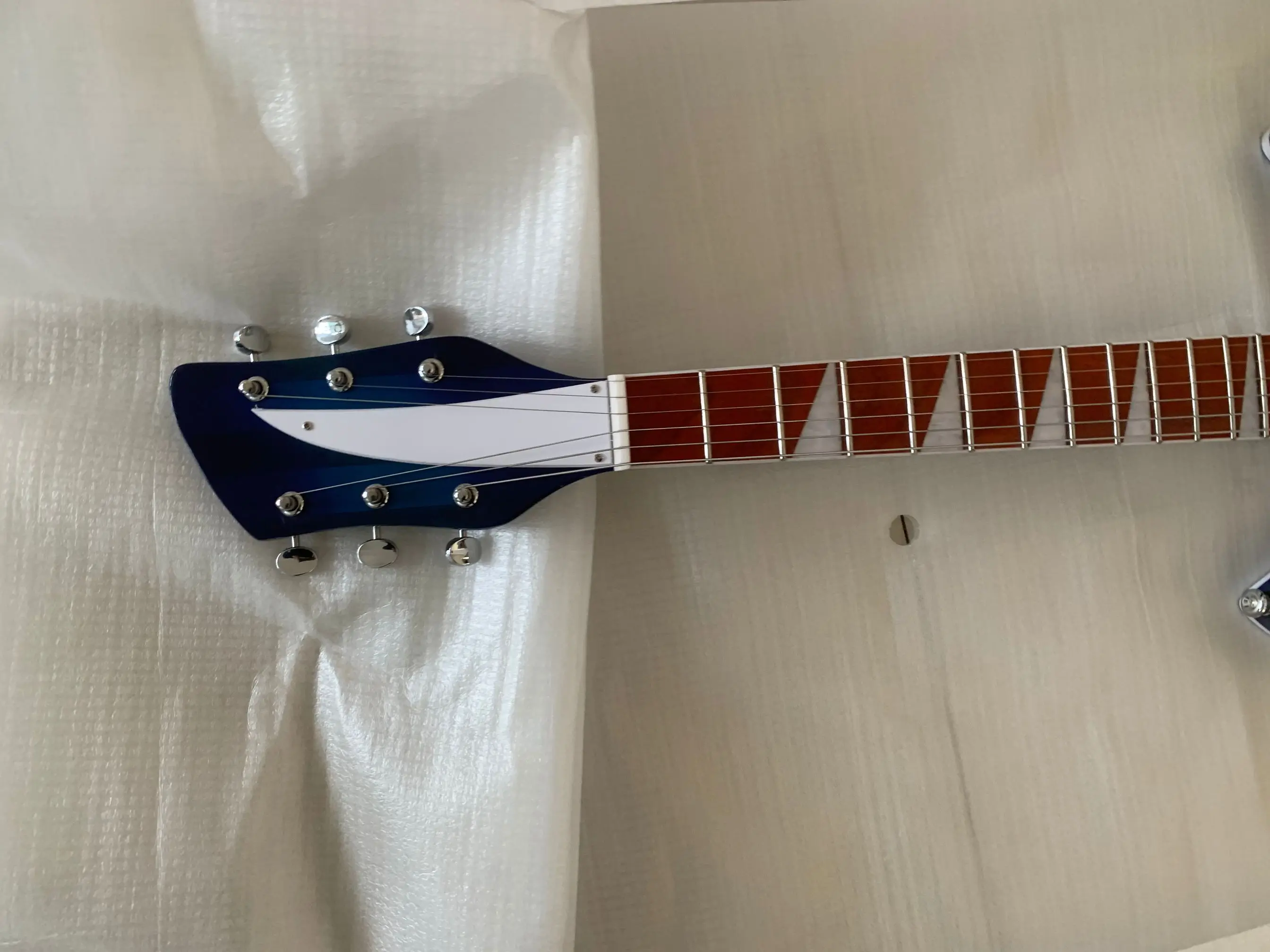 Оптовая продажа гитара новая электрическая Rickenbacker модель 330 лучшая Blue Burst 210119 |