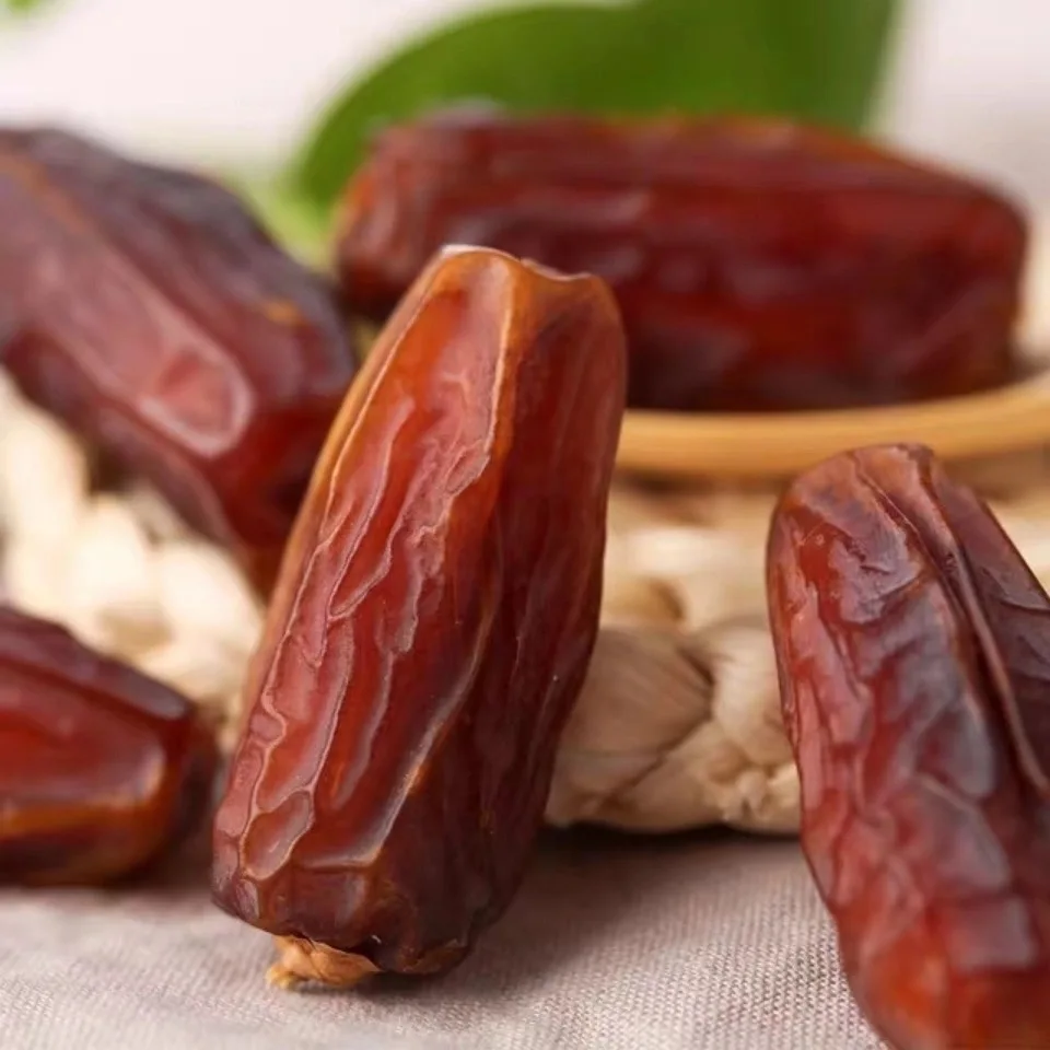 

Saudi Arabian Date Palm Special Black Palm Date For DIY Food Making