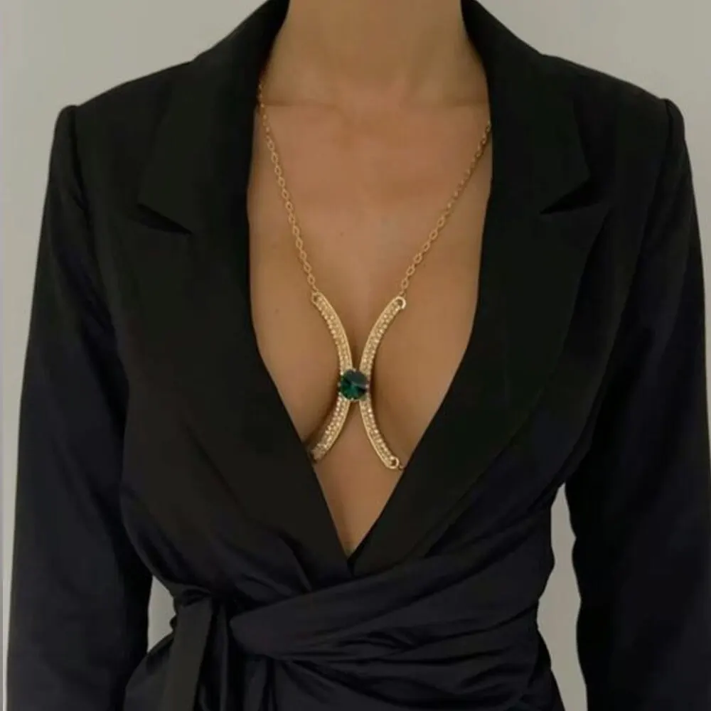 

Sexy Green Rhinestone Chest Bracket Body Chain for Women Trendy Cross Crystal Bra Chain Harness Chain Party Festival Jewely
