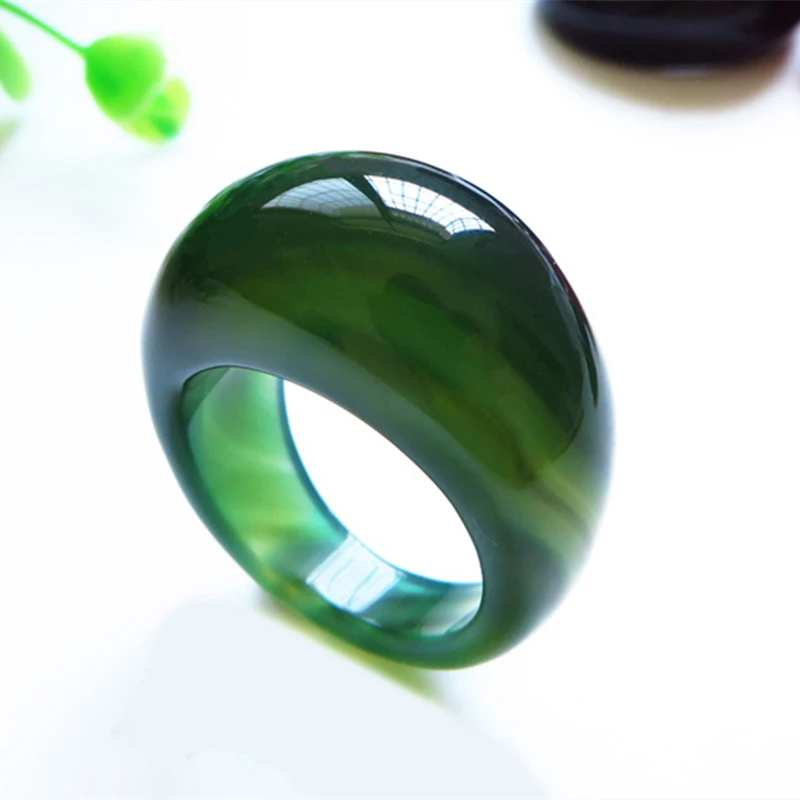 

Chinese Natural Green Chalcedony Hand Carved Ring Fashion Trendy Jewelry Simple Female Agate Ring Manufacturers Wholesale