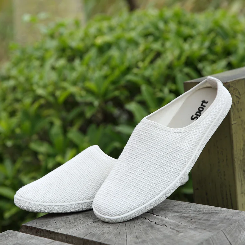 

FIXSYS Hot Sale Man Slippers Handmade Breathable Half Shoes Man Summer Lightweight Sandals Fashion Men Mules Outdoor Half Loafer