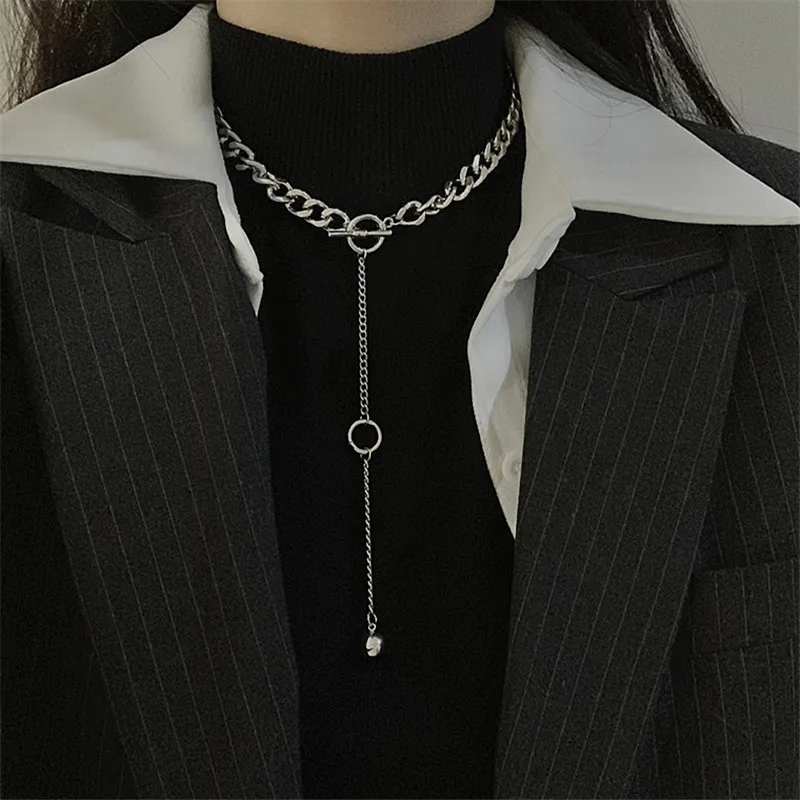 

Hip Hop Punk Circle Long Chain Pendant Chunky Cuban Chain Clavicle Choker Necklace for Women Gothic Fashion Statement Jewelry