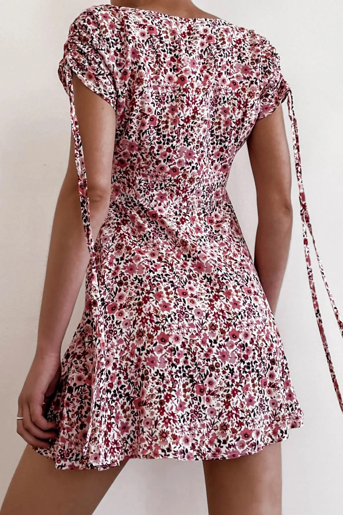 

Women's Floral Dress 2021 Summer Printed Dress V-neck Button Ruching Short Sleeve A-line Thin Mini Dress
