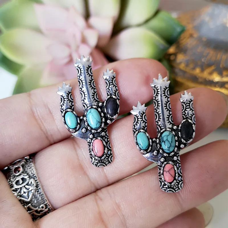 

Retro Colorful Turquoises Stone Stud Earrings Boho Ethnic Antique Silver Color Carved Metal Fork Cactus Earrings for Women