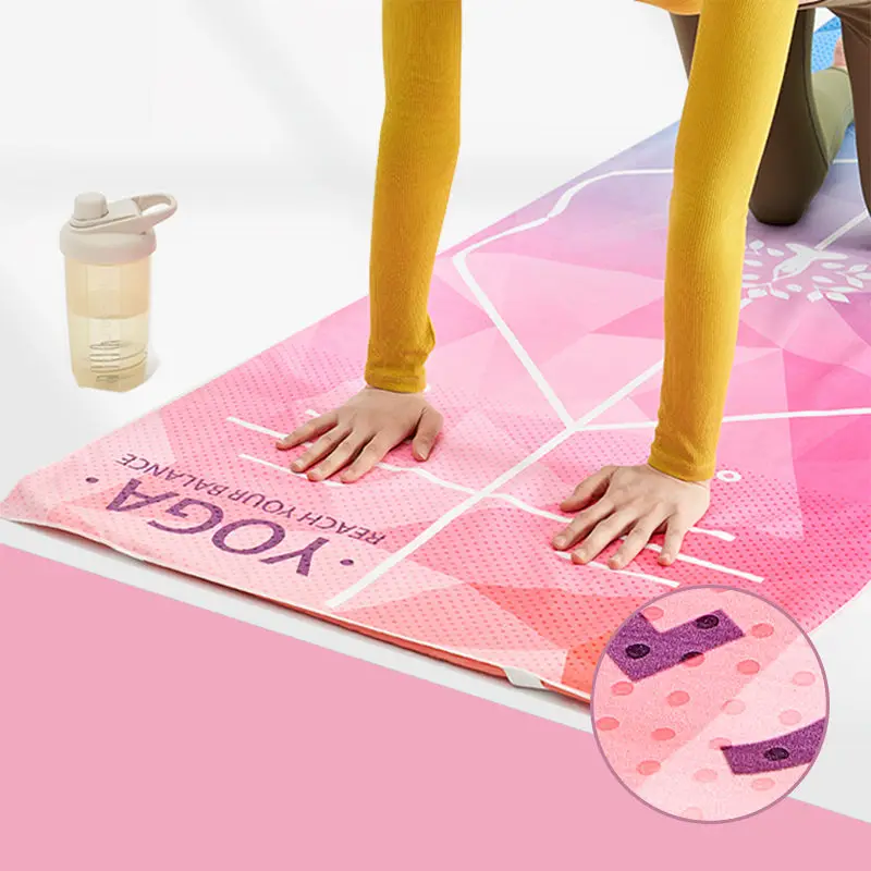 Коврик для йоги с принтом полотенце из микрофибры впитывающее пот силикагель