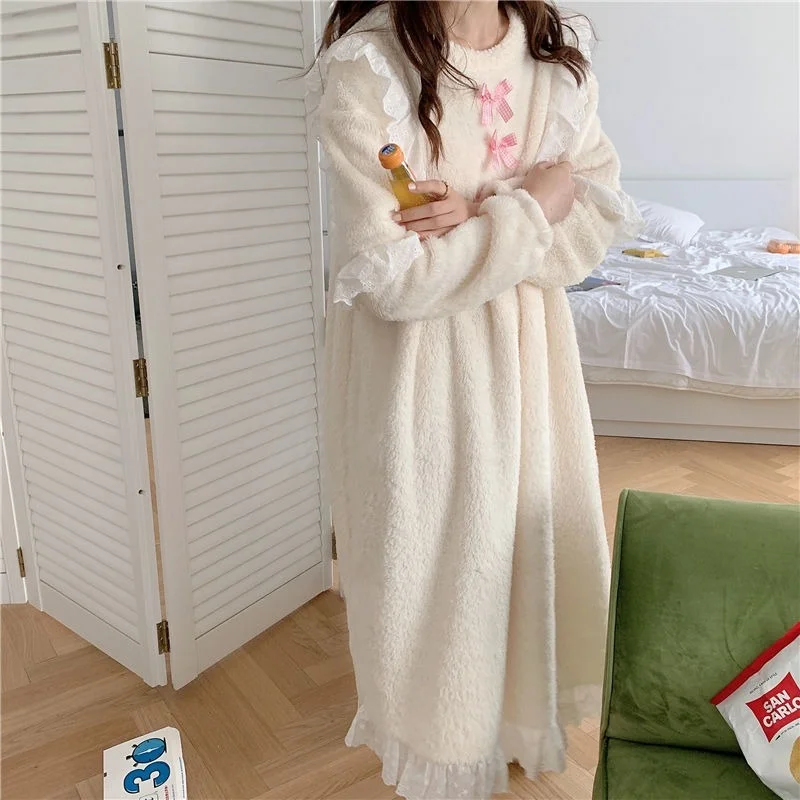 Coral Velvet Nightdress  Autumn Winter New Student Lovely Sweet Princess Wind Lace Plush Warm Home Clothes  Sleepwear