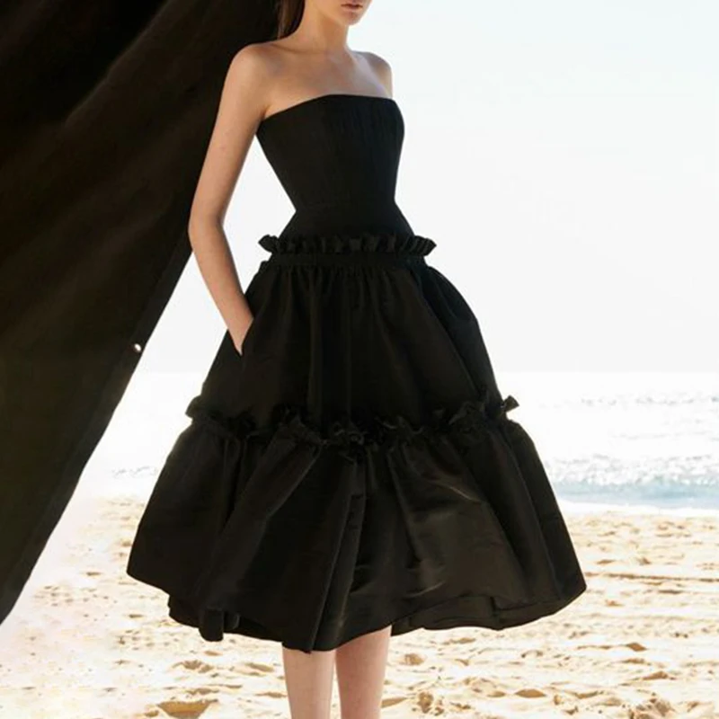 Женское платье средней длины в стиле пэчворк без бретелек TWOTWINSTYLE Белое