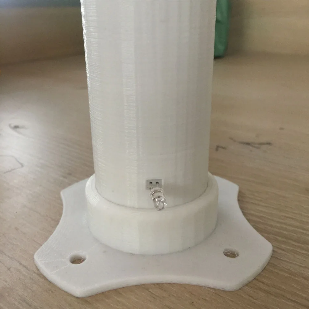 

20w Micro Wind Turbine With LED Light Vertical Wind Generator With Separately Controller For New Energy Class Started At 0.05m/s