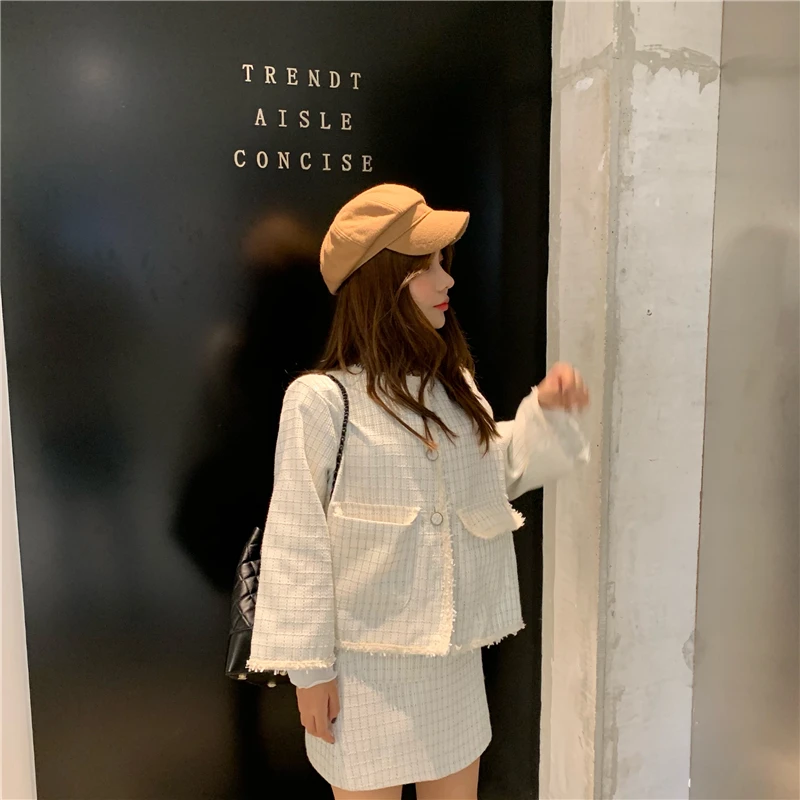 

Plaid Tweed 2 Piece Skirt Suits Outfits Women Long Sleeve Loose Coat + Mini Skirt Suits Sets Elegant Ladies Vintage 2 Piece Sets