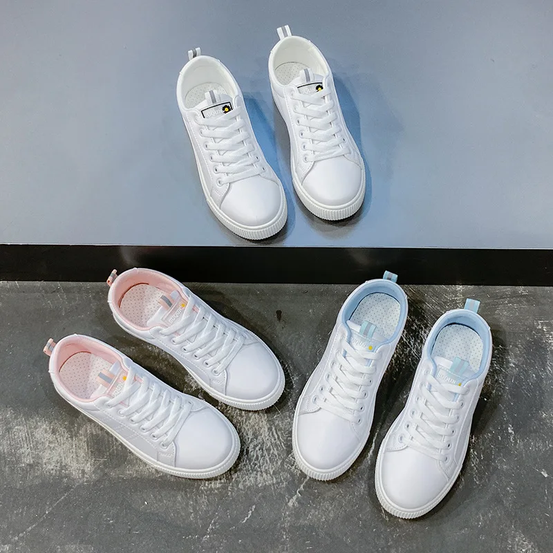 

Basic white shoes small daisy 2020 autumn new Korean version students flat running board shoes women's shoes flats shoes women