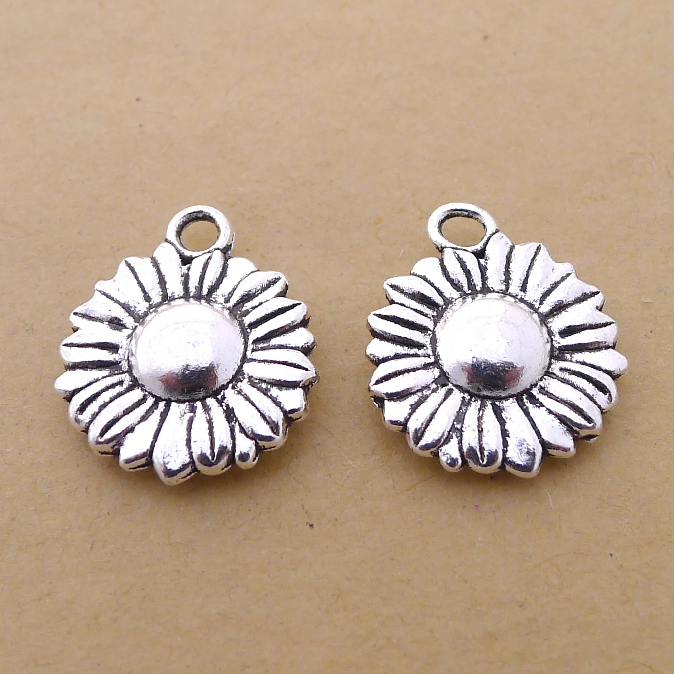 

Charm for making jewelry 5pcs 19x16mm antique silver color Flowers charms