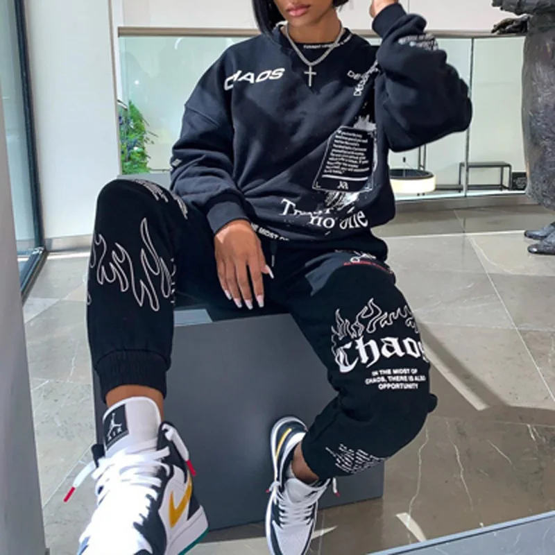 

Женский костюм с принтом букв, свитшот с круглым вырезом и длинные брюки