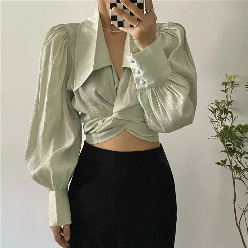 

2021korean Chic French Design Sense Minority Wear Cross Vneck Temperament Slim Short Long Sleeve Shirt Women