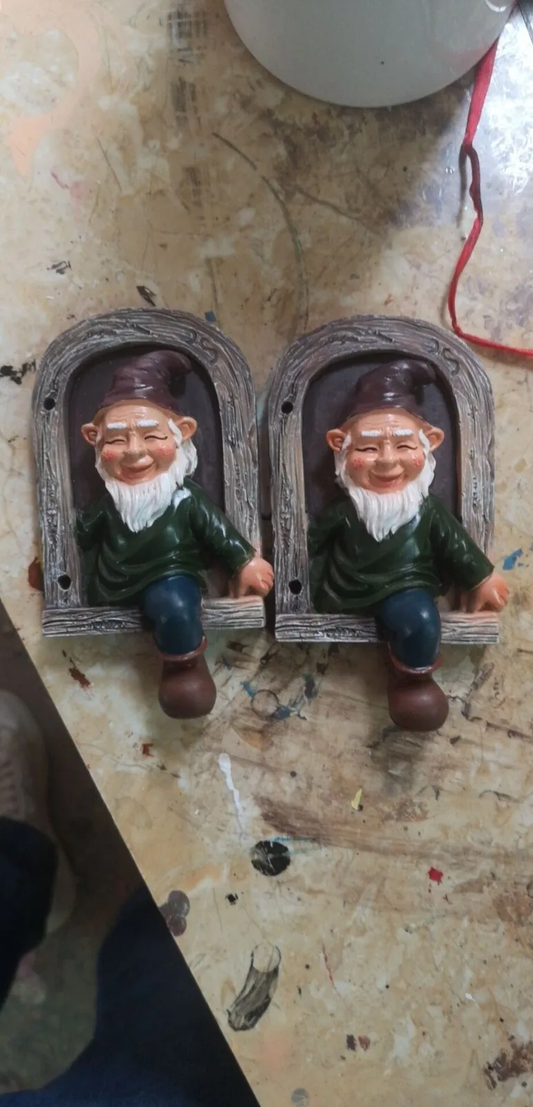 

Garden Decoration Resin Statue Old Man With White Beard Christmas Decoration