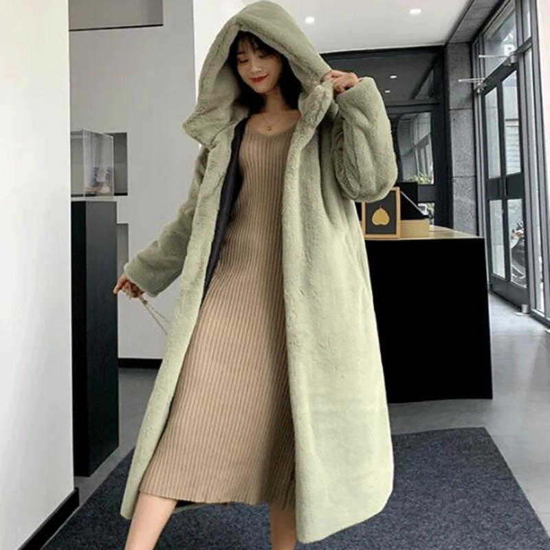 

Winter Women High-quality Artificial Rabbit Fur Coat Thickened Warmth Plus Size Women Plush Coat Long Fur Coat Loose Lapel Coat