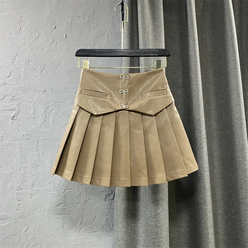 

2021 Autumn and Winter New PU Leather Skirt Women's Elegant Fashion Diamonds Short Skirt for Women A- Line Mini Pleated Skirts