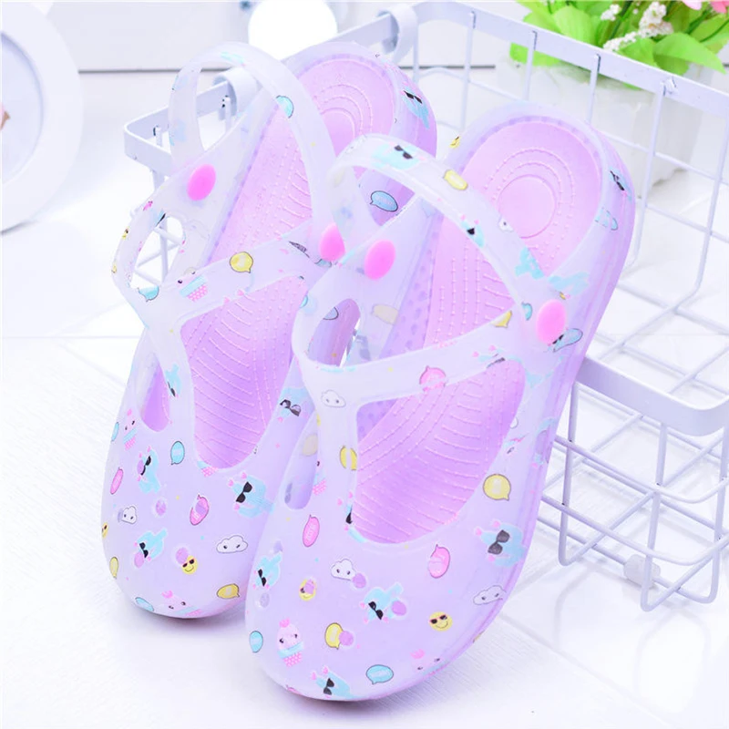 Сандалии женские с дырками мягкие повседневные для медсестер летняя обувь