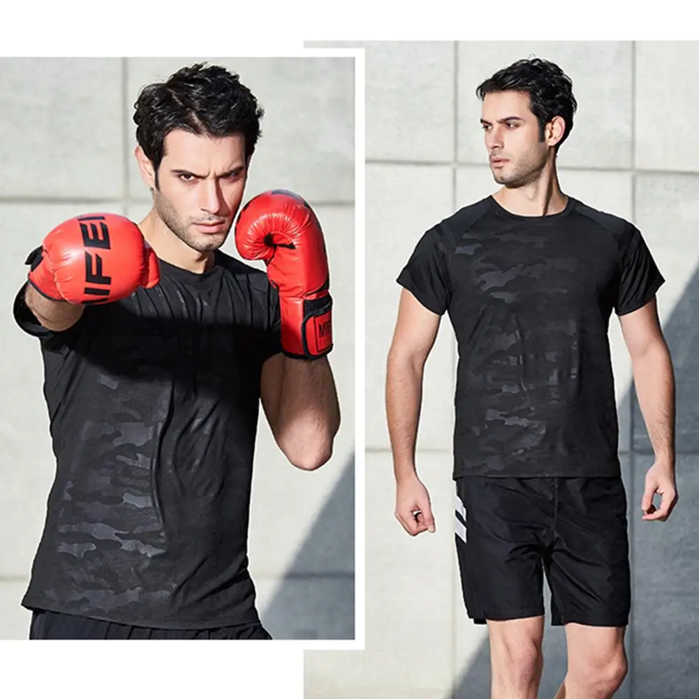 Мужская быстросохнущая футболка для фитнеса черная камуфляжная дышащая