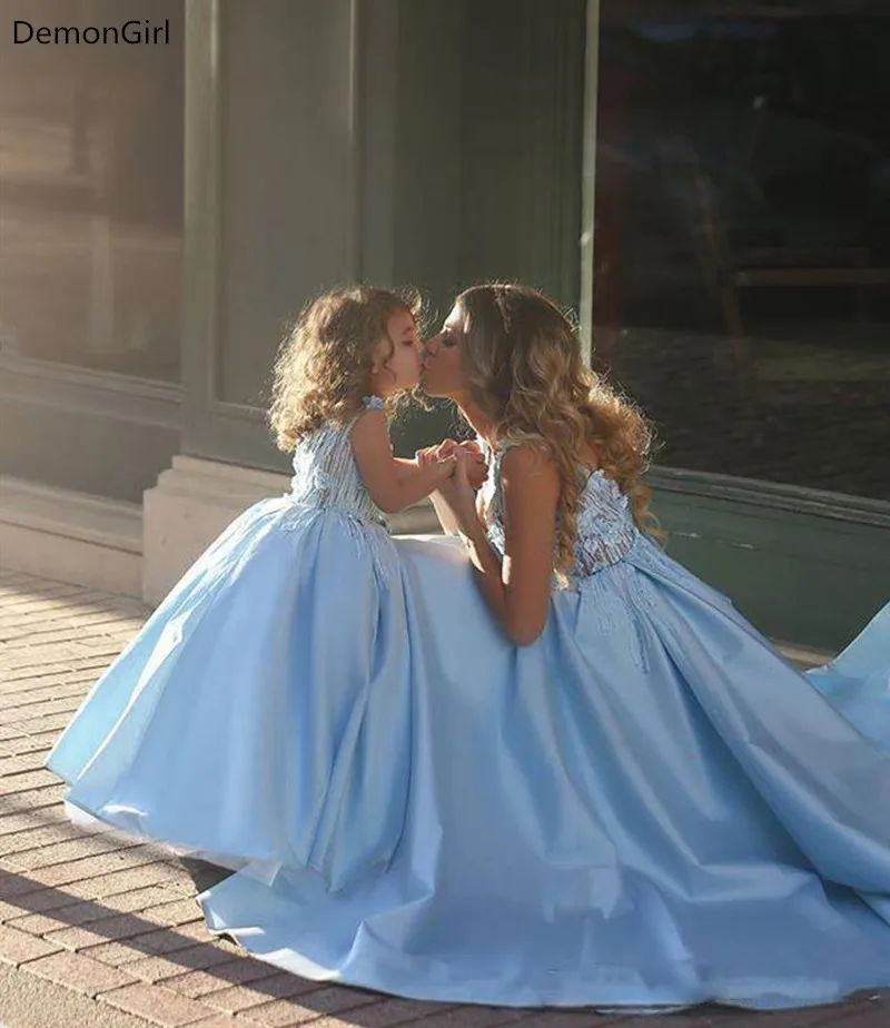 

Sky Blue Ball Gown Flower Girl Dresses For Wedding Lace Floral Appliques Mother and Daughter Party pageant gowns