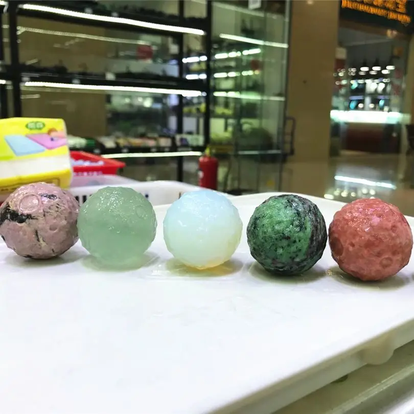 

4CM Natural Original Quartz Mineral Specimens Ball Crystal Handmade Meteorite Sphere Folk Art Crafts Ornament Indie Gemstones