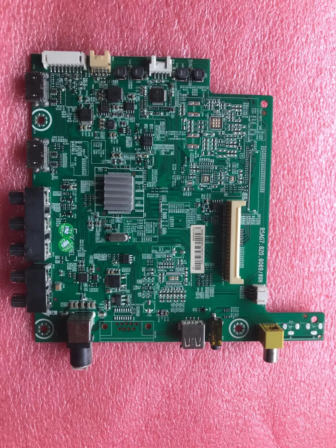 

Original LED39L188 178532 motherboard RSAG7.820.6069 with screen HE390HH-E52