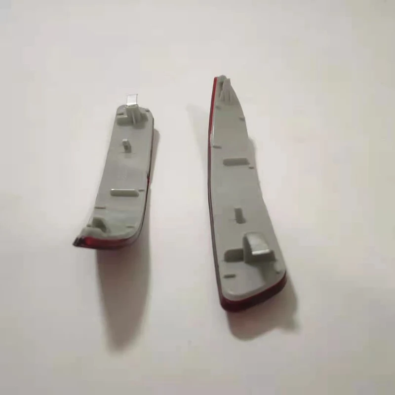 

Red Rear Bumper Reflector Lens for -BMW E70 X5 2007-2009