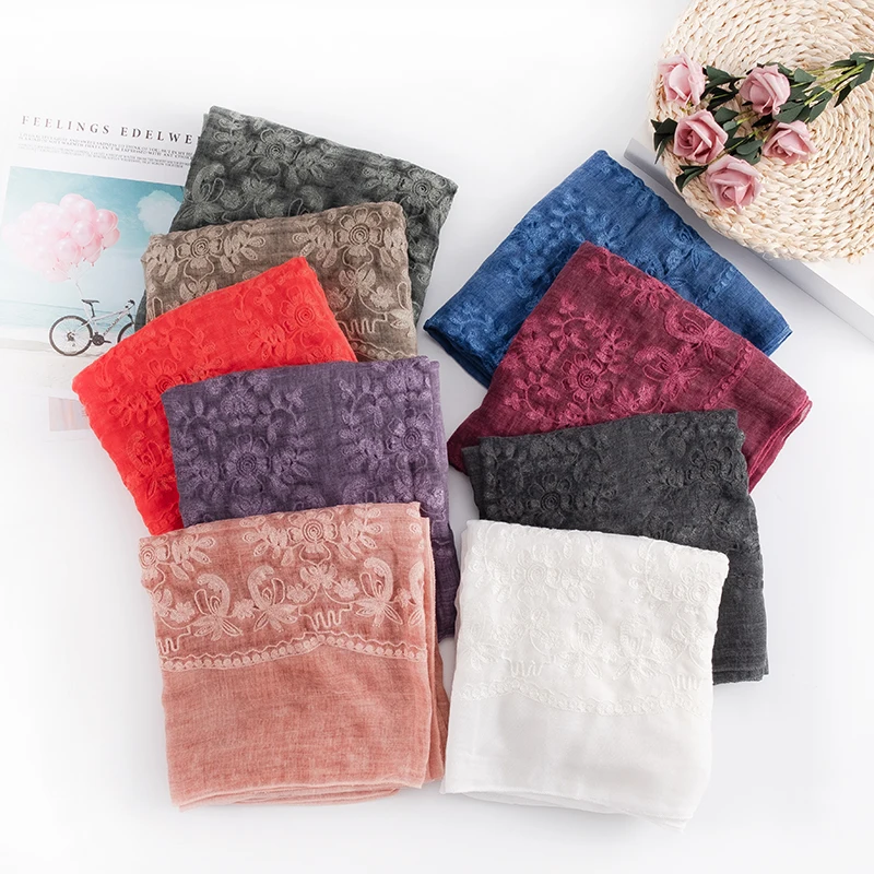 Sjaals 2019 winter floral hijab Plain cotton scarf Stereo embroidery flower muffler head wrap capes shawls bandana women |
