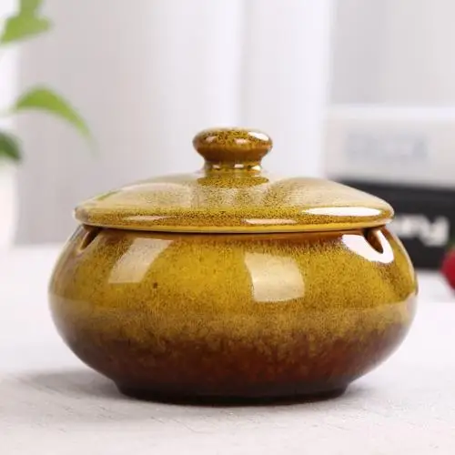 Khaki Новые креативные керамические пепельницы портативный круглый горшок анти-скальдинг сигарета пепельница держатель с крышкой Дома Офиса курить аксессуары - Цвет: Khaki