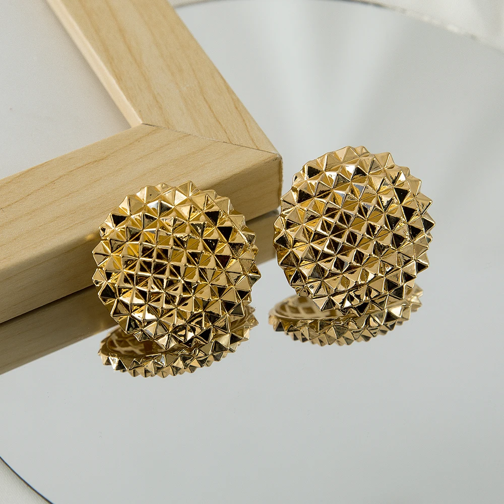 Большие круглые серьги с пиками для женщин повседневная одежда золотого цвета в