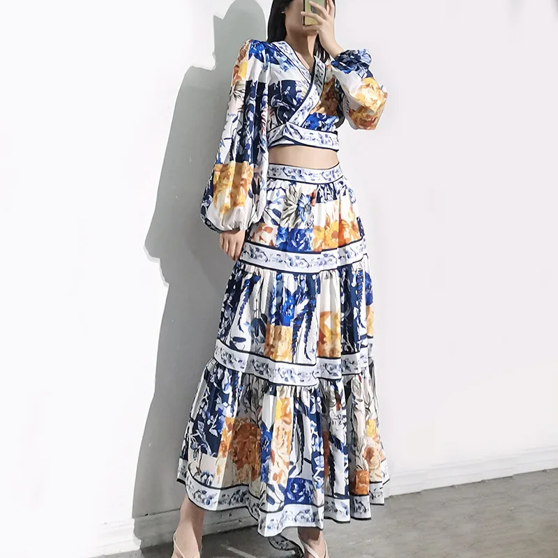 

2021 Autumn New National Style Retro Set V-neck Long-Sleeved Short Top High Waist Temperament Fashion Long Skirt