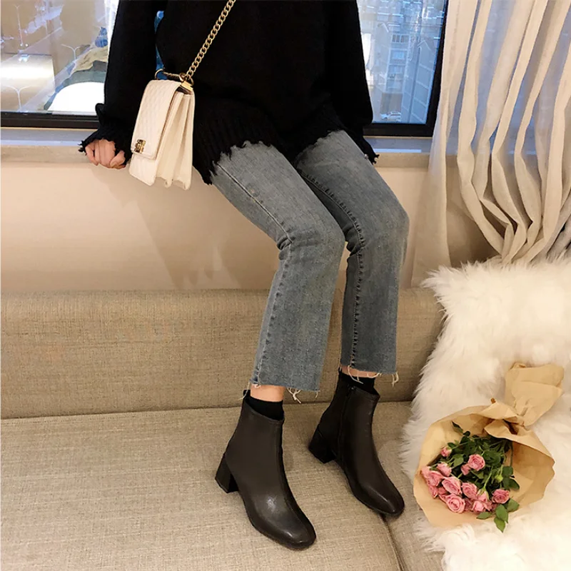 

High Quality Fashion Martin Boots Female British Style 2021 Wild Spring Black Thick Heel Short Boots Street Boots for Children