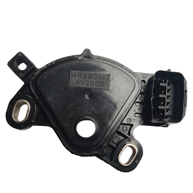 

Переключатель передачи/датчик для JAC J5 Heyue S1701L21153-50206