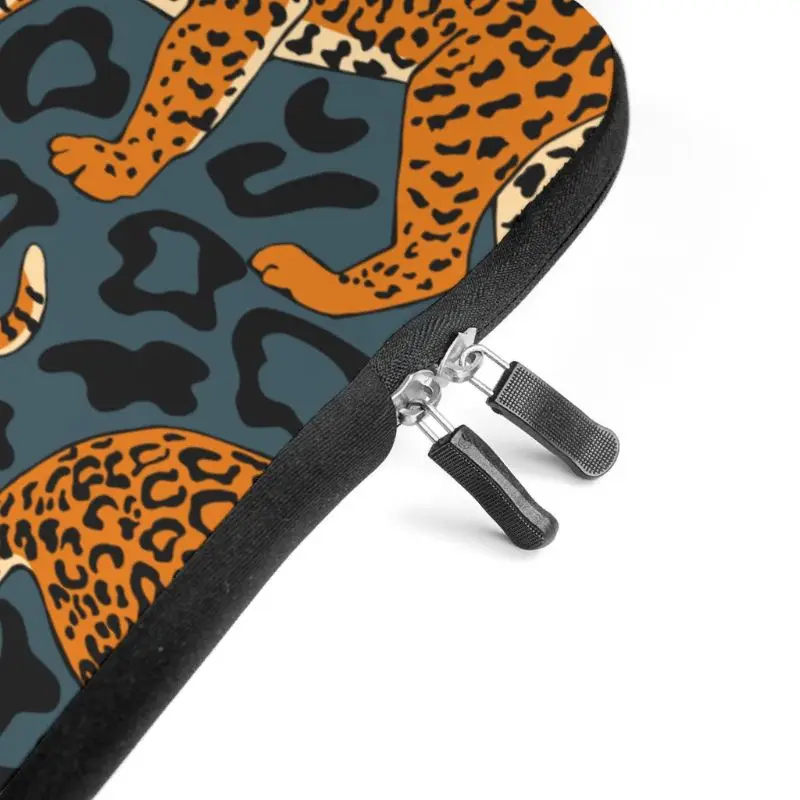 

Animal Brown Leopard Laptop Bag Stylish Full Printed Notebook Protective Case Cover Water Resistant Neoprene Notebook for