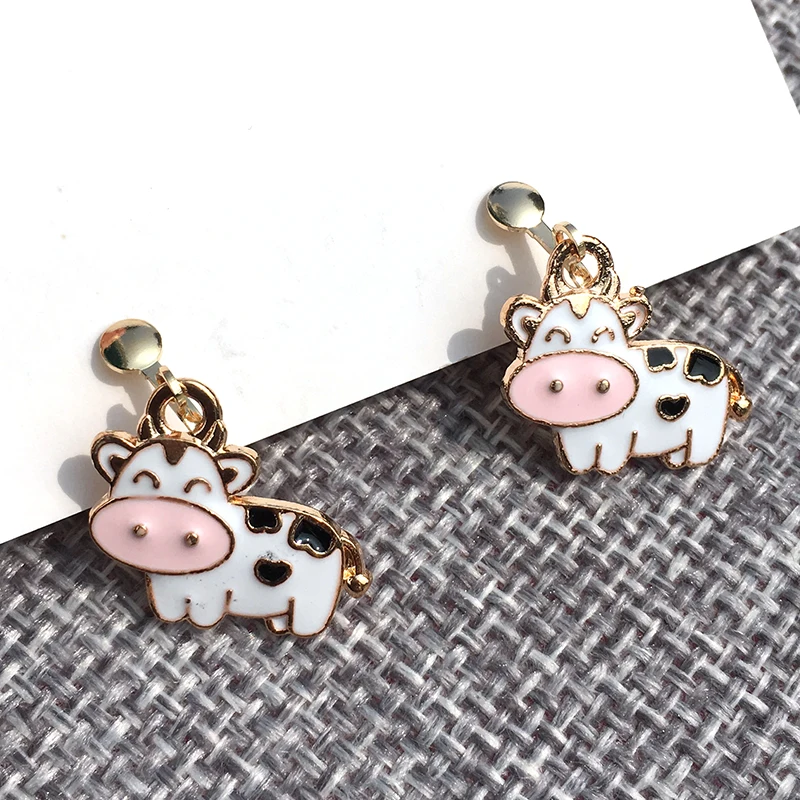 Cartoon cow Clip On Earrings No Hole Ear Clips Lovely Earring Without Piercing Minimalist Jewelry CE515M | Украшения и аксессуары