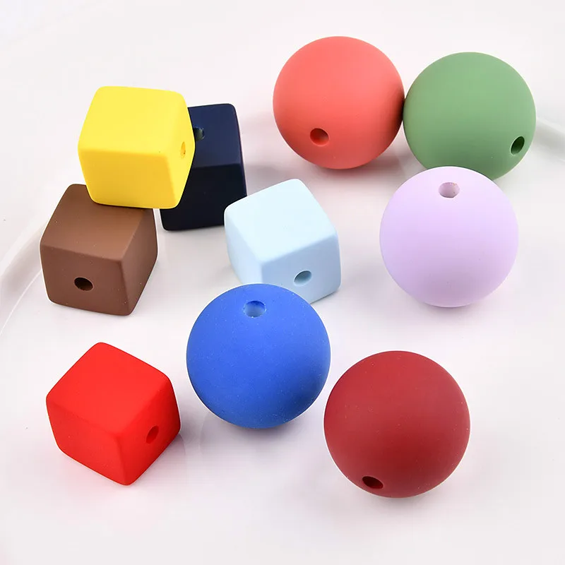 

Rubber paint stereo square round macaroon DIY handmade sweater chain necklace jewelry material accessories