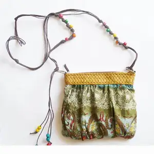 Модная дешевая богемная соломенная сумка, плетеная Женская сумочка карамельных цветов, рустикальные пляжные сумки, винтажная маленькая сумка-мессенджер через плечо
