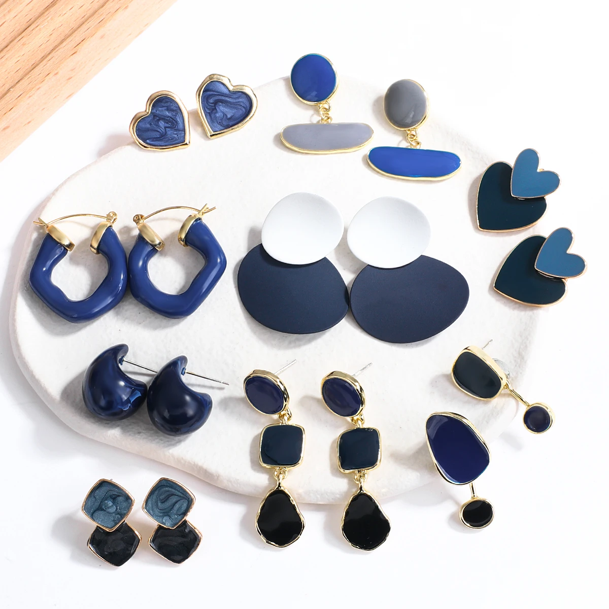 

Lifefontier Korea Blue Color Acrylic Heart Hanging Drop Earrings For Women Minimalist Multi-style Geometric Earrings Jewelry