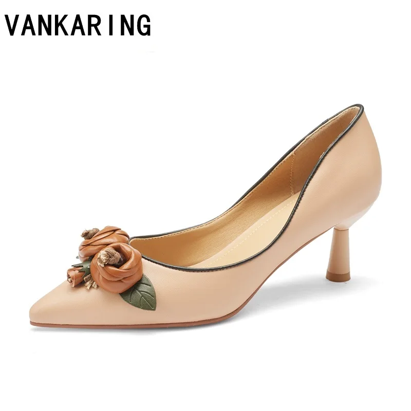 Туфли-лодочки женские кожаные с цветочной вышивкой высокий каблук модельные