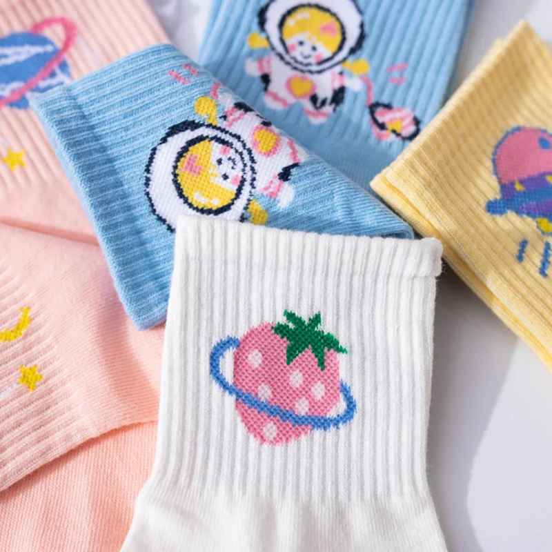 

Funny cartoon socks astronauta strawberry cute calcetines kawaii harajuku woman sokken street style cool meias women cotton sock