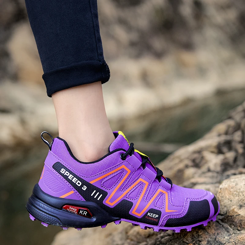 

New Women Golf Shoes Anti-Slip Golf Trainers for Ladies Comfortable Spikeless Golf Shoes Woman Big Size Golf Sneakers Female