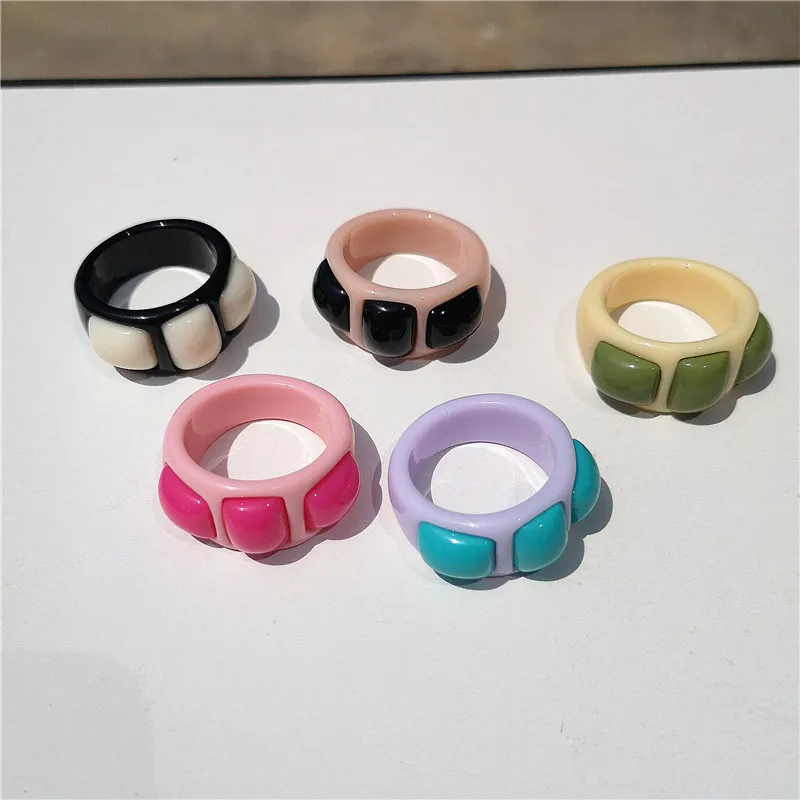 

2021 New Korean Summer Aesthetic Colorful Geometric Resin Acrylic Circle Rings For Women Girl Hip Hop Party Jewelry Accessories