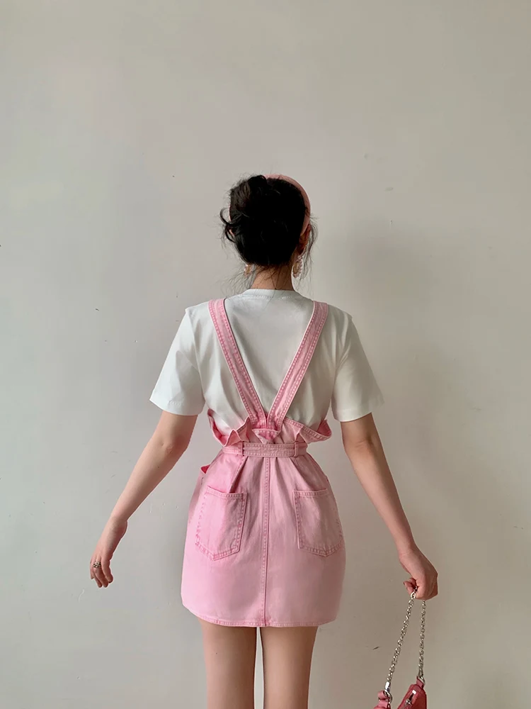 Женское мини-платье на бретельках с завышенной талией | Женская одежда