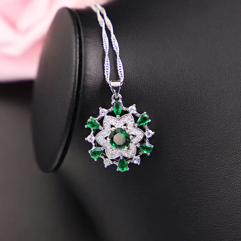 Разноцветные s блестящие цветы зеленый кубический циркон и Кристалл Серебряный