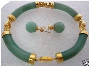 

Beautiful Green Jade stone Bracelet Earring Set
