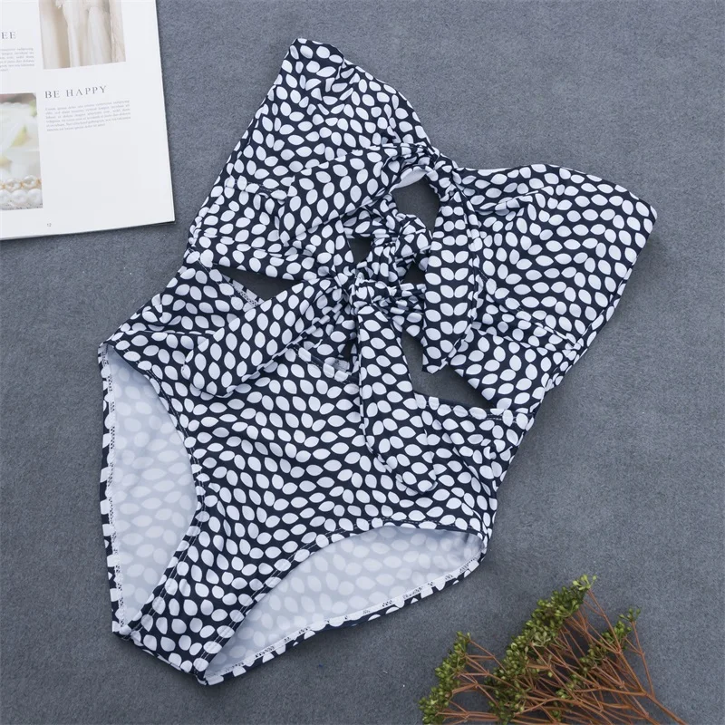 Женский купальник с узелком розовый бандажный пуш-апом и монокини бразильский 2020