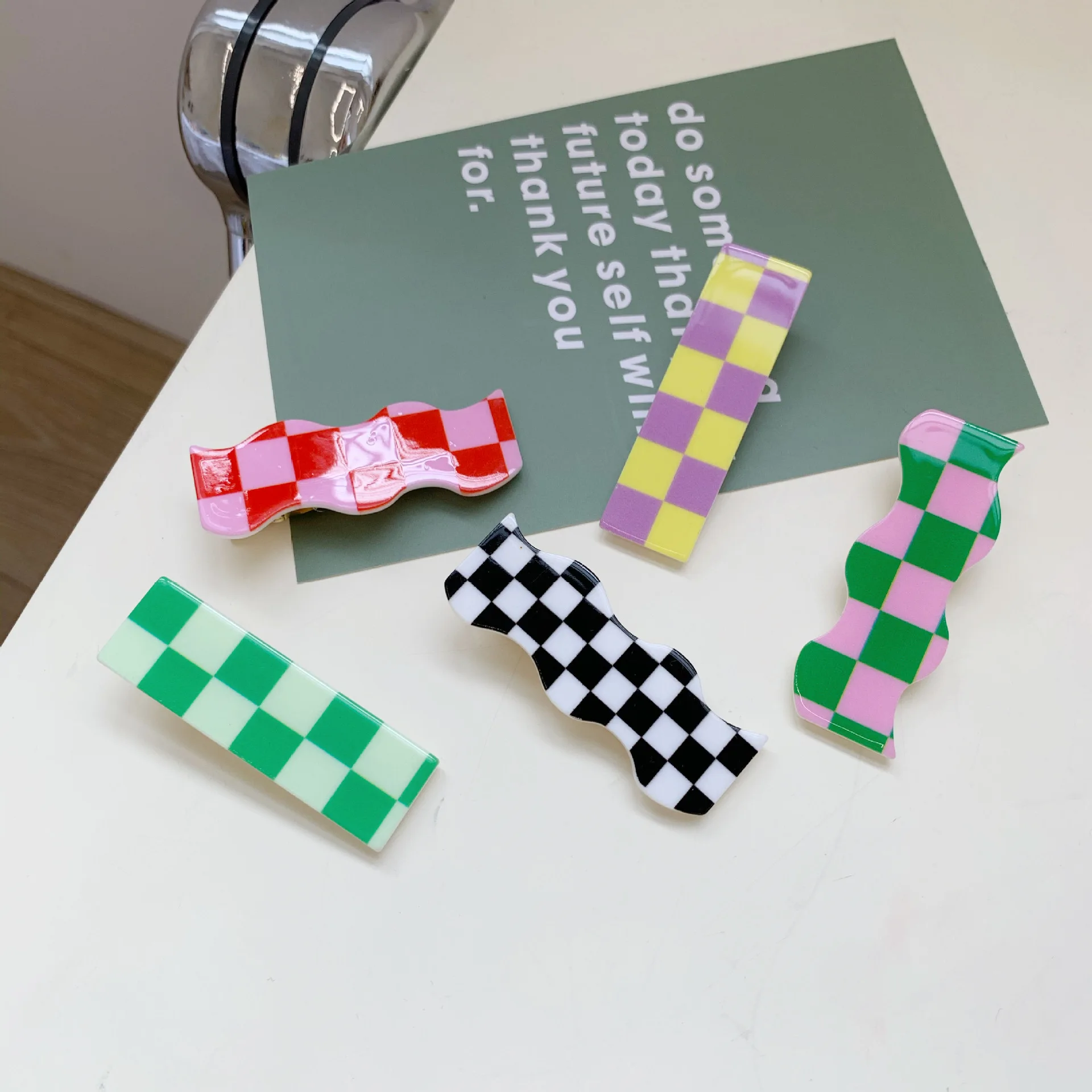

Acrylic Acetate Checkered Hair Clips Side Bangs Barrette Colorful Plaid Grid Pins Makeup Accessories Women Girls Styling Hairpin